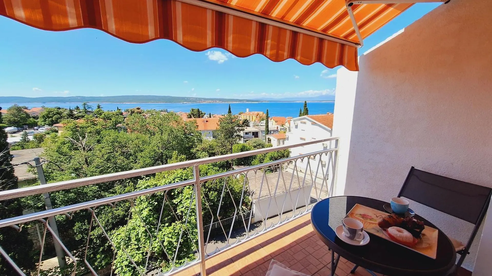 Apartments Domi Selce